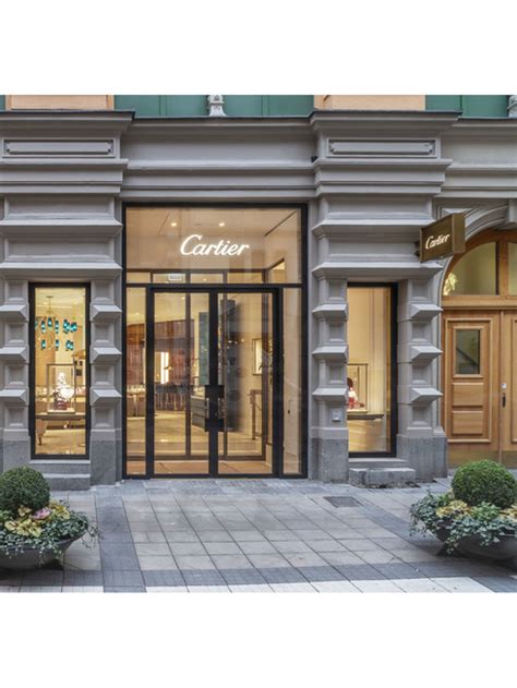 The Maison Cartier open the doors of its first boutique 